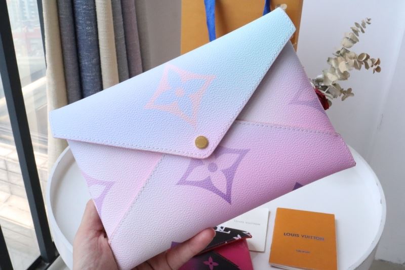 Louis Vuitton Clutch Bags